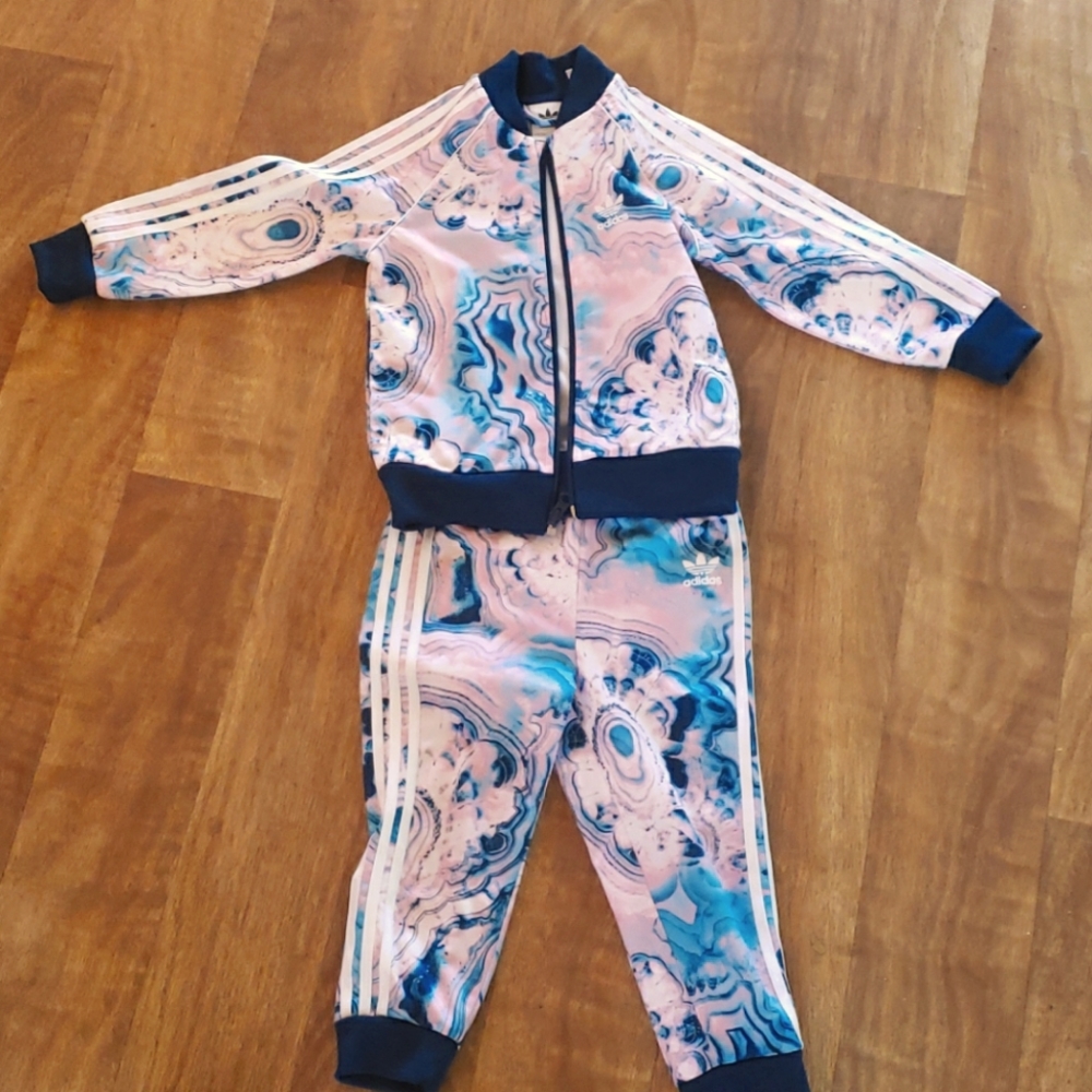 Girls adidas 2 piece set